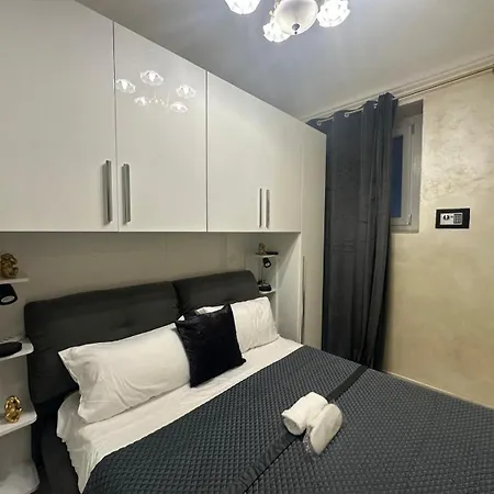 Alan 2 Apartman Torino