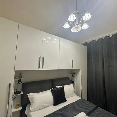 Alan 2 Apartman Torino